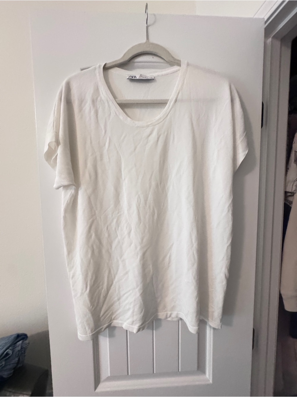Zara Cream Scoop Neck Short Sleeve Tee